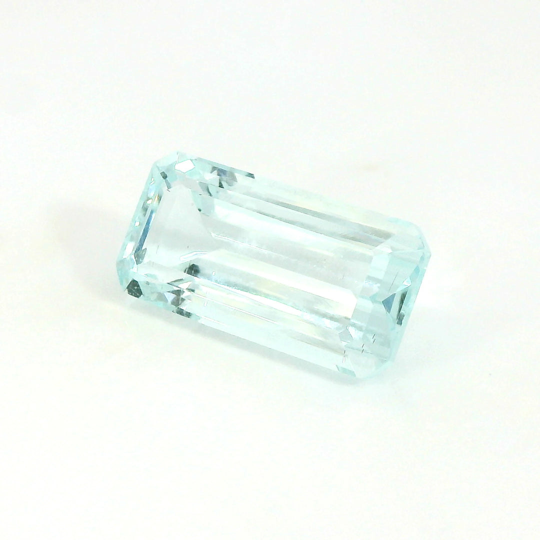 Stunning 6.57ct Emerald Cut Very Light Blue Aquamarine