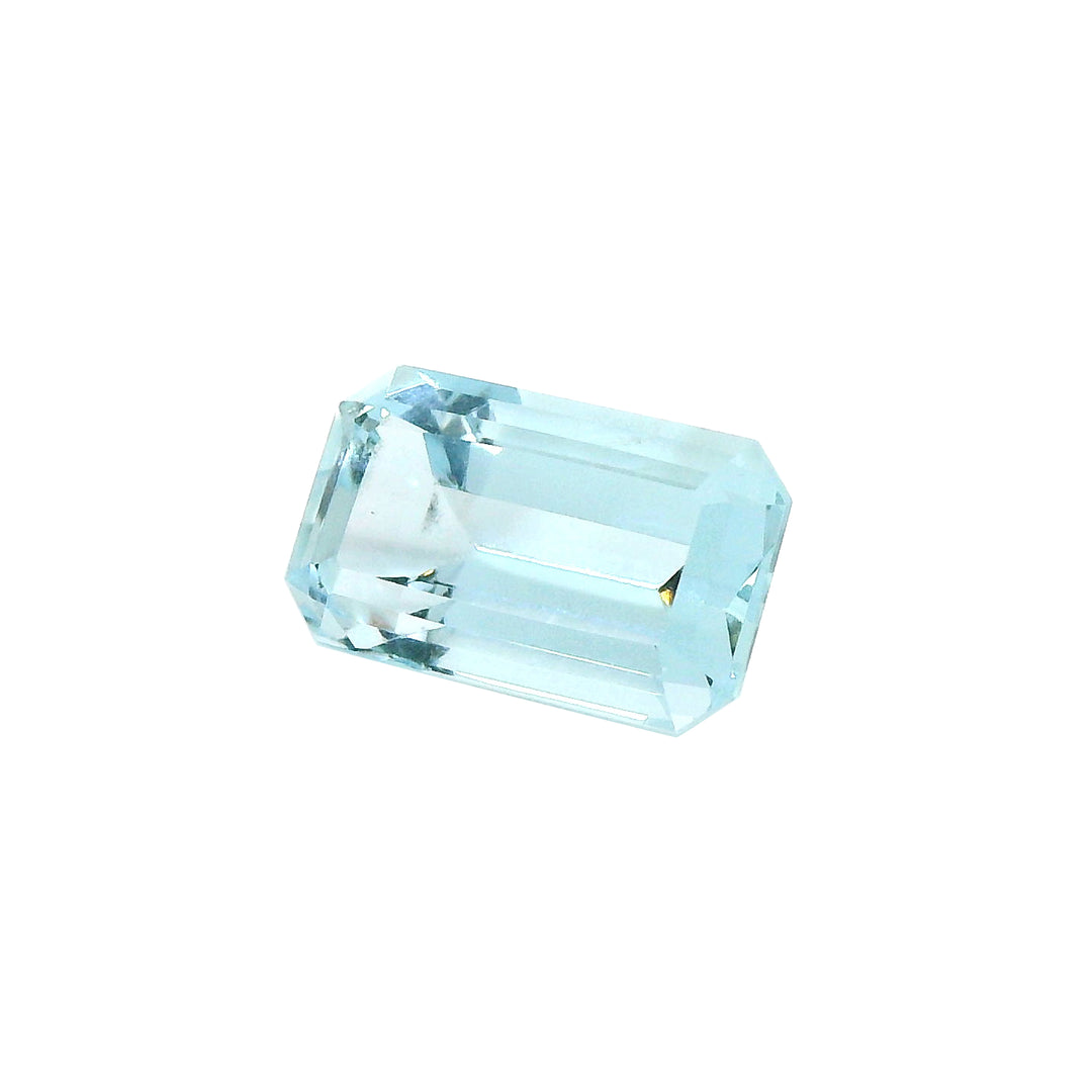 4.79ct Medium Blue Aquamarine