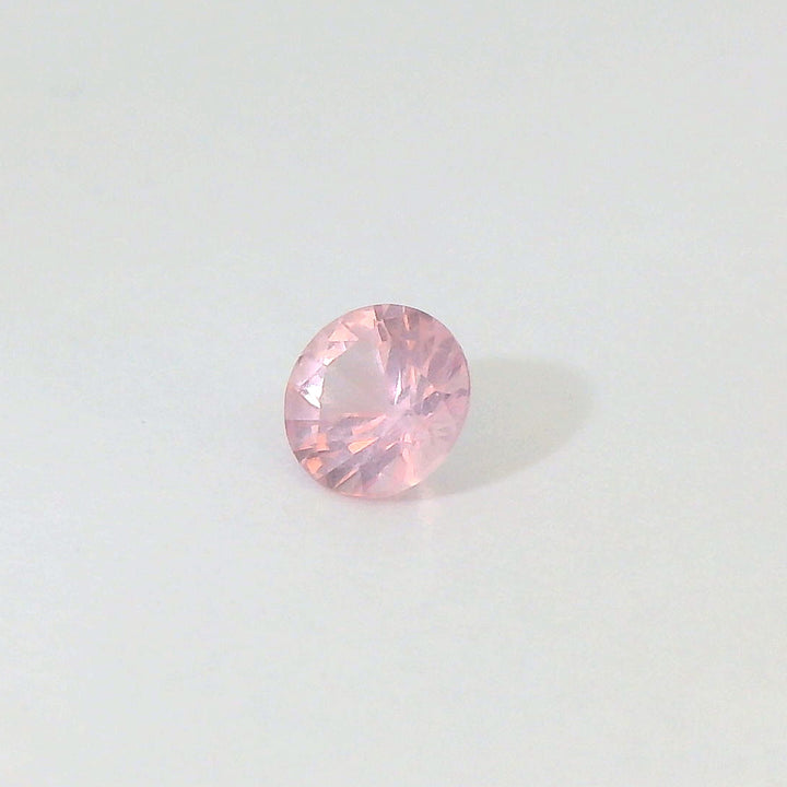 Elegant 0.189ct Round Cut Light Pink Spinel