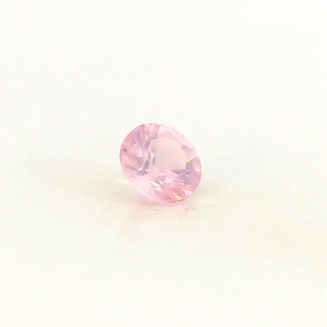 Elegant 0.189ct Round Cut Light Pink Spinel