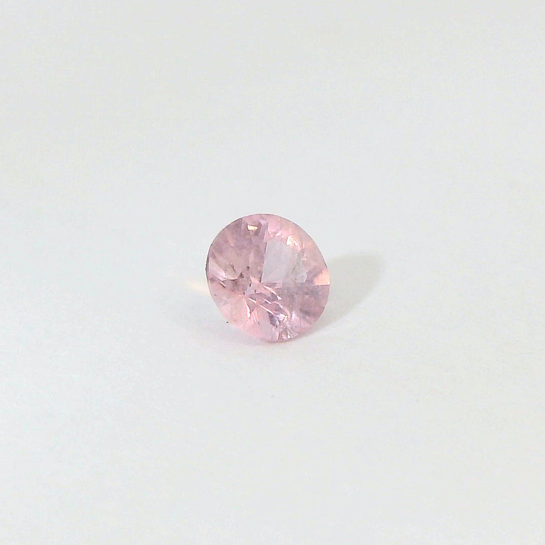 Elegant 0.242ct Round Cut Pale Pink Spinel