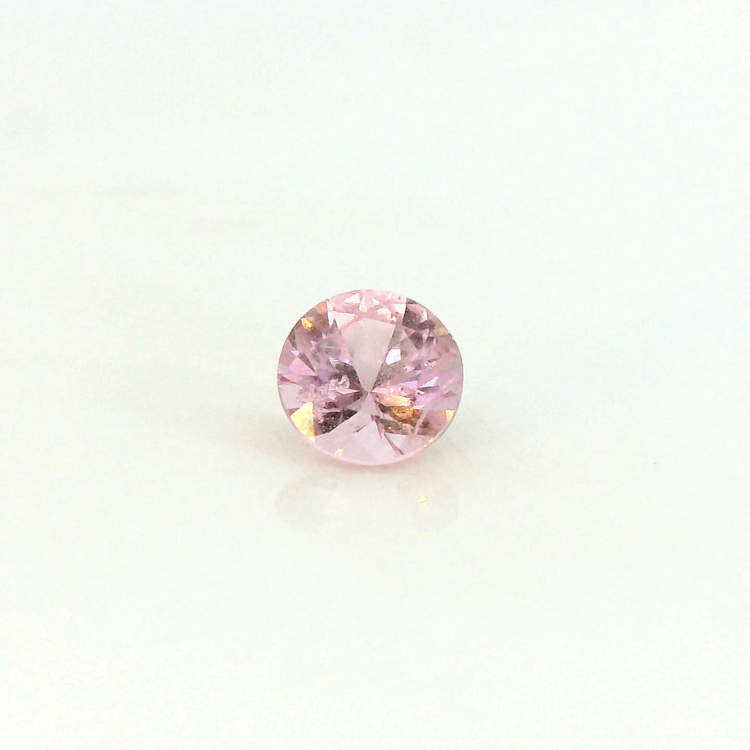 Elegant 0.27ct Round Cut Light Pink Spinel