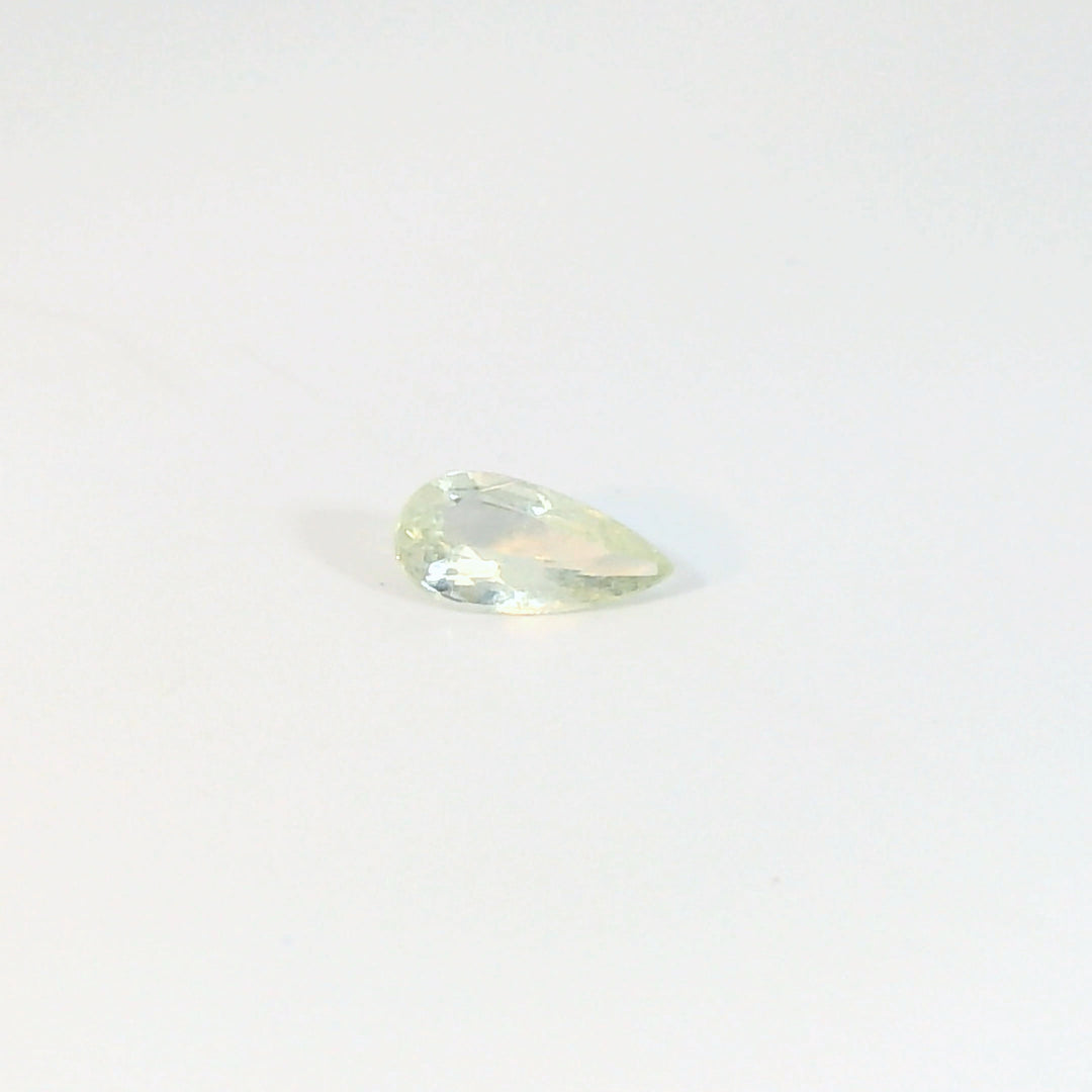 0.30ct Elegant Pear Light Green Sapphire