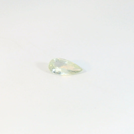 0.30ct Elegant Pear Light Green Sapphire