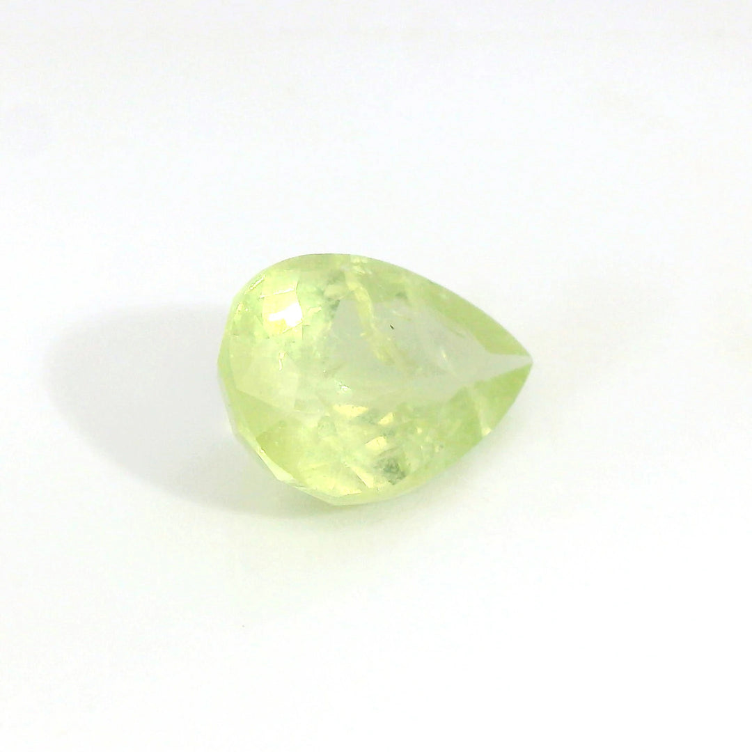 Elegant 3.92ct Pear-Shaped Apple Green Sapphire