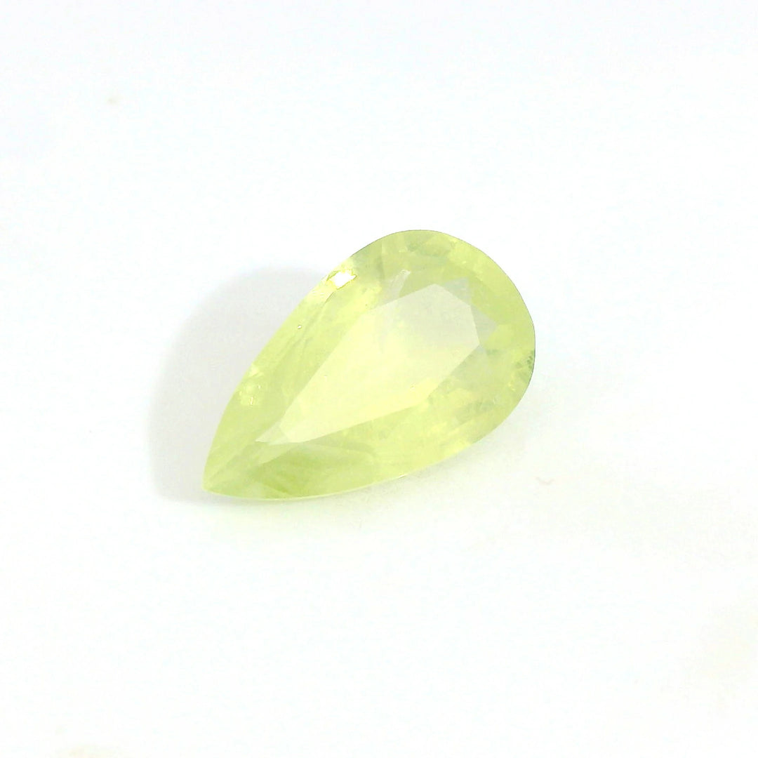 Elegant 2.76ct Pear-Shaped Green-Yellow Sapphire