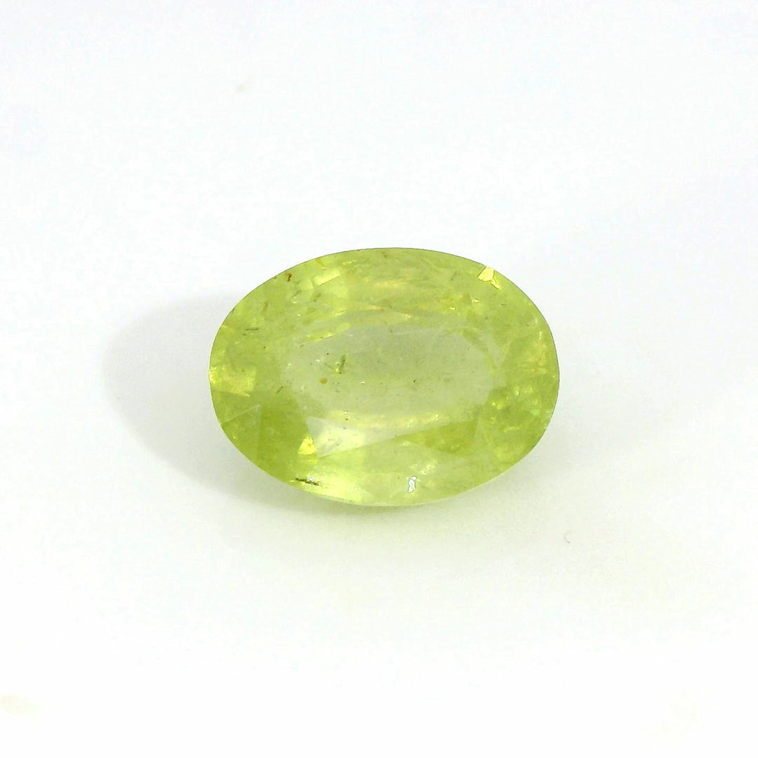 4.40ct Oval Shape Green-Yellow Sapphire