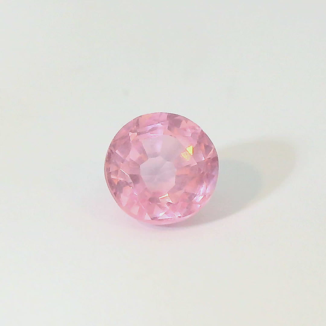 0.74ct Round Pink Spinel