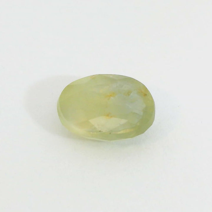 Elegant 1.484ct Oval Yellow-Green Sapphire